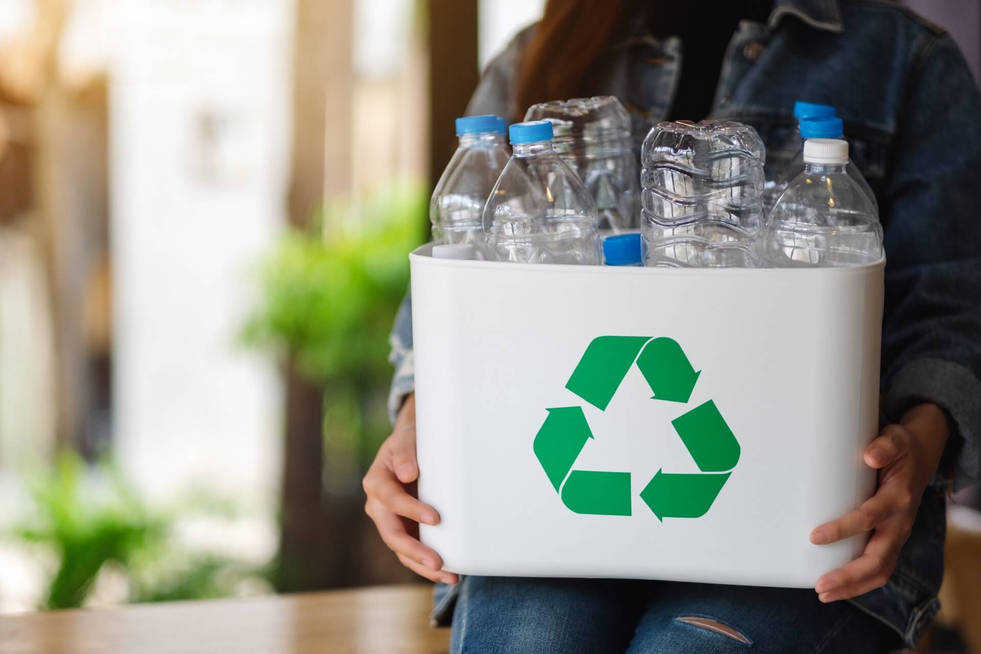 Cientistas criam plástico que pode ser reciclado várias vezes
